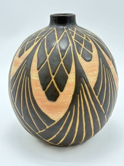 Charles CATTEAU (1880-1966). Vase Boch Keramis...