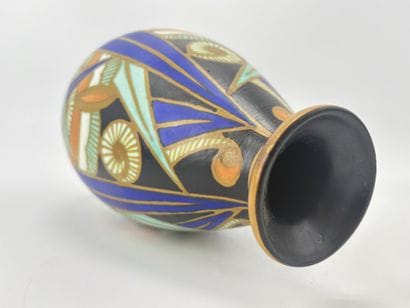 Charles CATTEAU (1880-1966). Vase Boch Keramis...