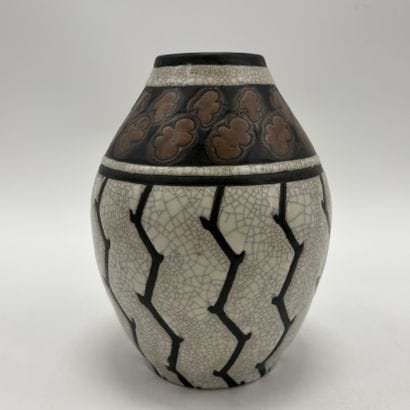 Charles CATTEAU (1880-1966). Vase Boch Keramis...