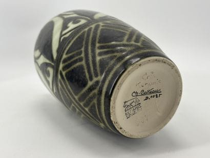 Charles CATTEAU (1880-1966). Vase Boch Keramis...