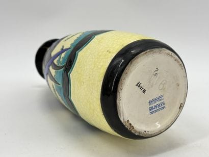 Charles CATTEAU (1880-1966). Vase Boch Keramis...