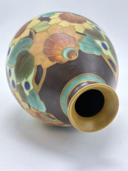 Charles CATTEAU (1880-1966). Vase Boch Keramis...
