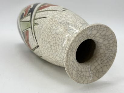 Charles CATTEAU (1880-1966). Vase Boch Keramis...