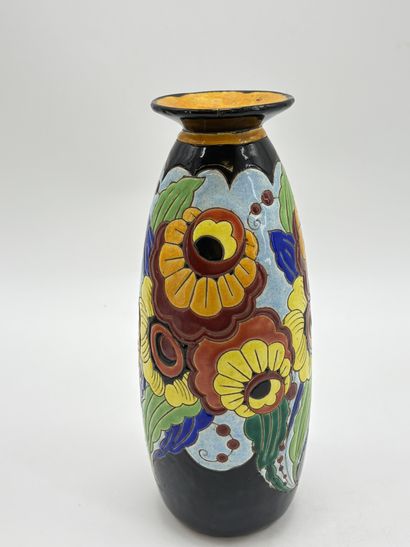 Charles CATTEAU (1880-1966). Vase Boch Keramis...
