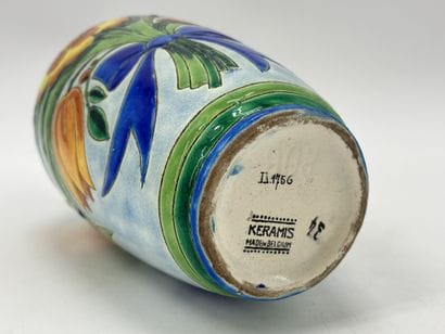 Charles CATTEAU (1880-1966). Vase Boch Keramis...