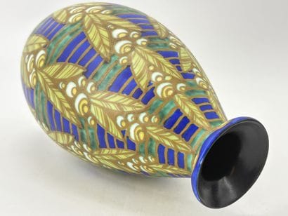 Charles CATTEAU (1880-1966). Vase Boch Keramis...