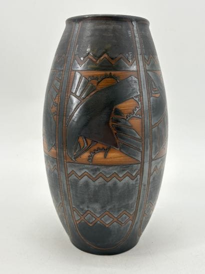 Charles CATTEAU (1880-1966). Vase Boch Keramis...
