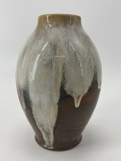 Charles CATTEAU (1880-1966). Vase Boch Keramis...
