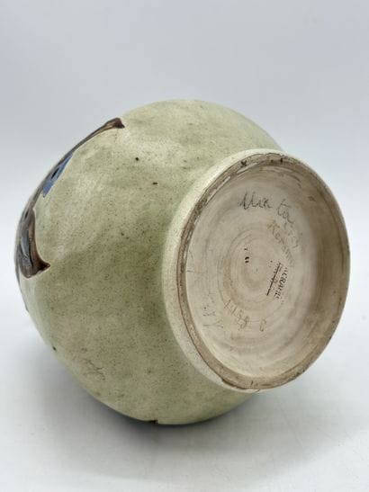 Charles CATTEAU (1880-1966). Vase Boch Keramis...