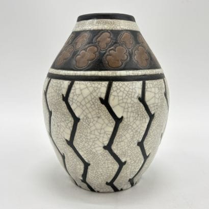 Charles CATTEAU (1880-1966). Vase Boch Keramis...
