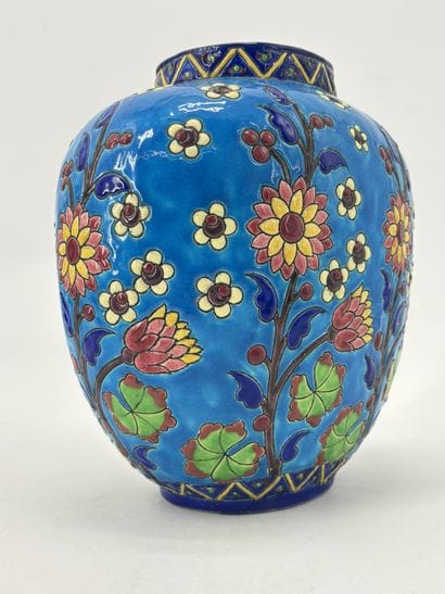Charles CATTEAU (1880-1966). Vase Boch Keramis...