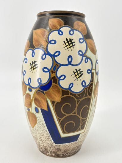 Charles CATTEAU (1880-1966). Vase Boch Keramis...