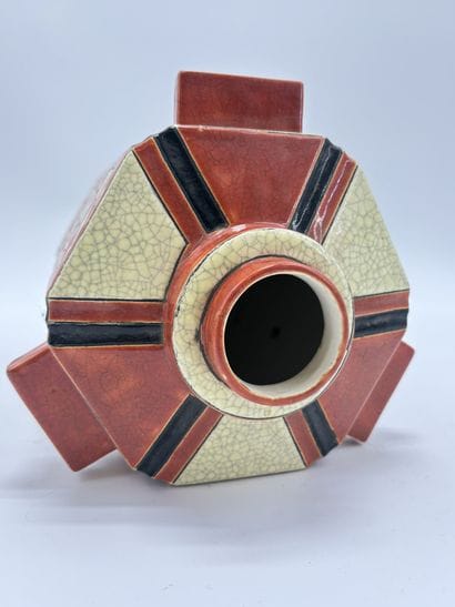 Charles CATTEAU (1880-1966). Vase Boch Keramis...