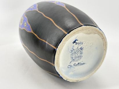Charles CATTEAU (1880-1966). Vase Boch Keramis...