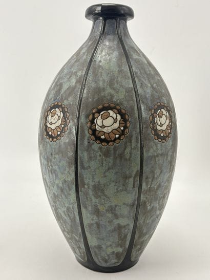 Charles CATTEAU (1880-1966). Vase Boch Keramis...