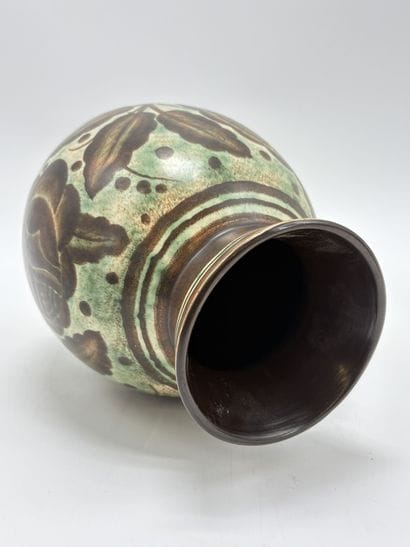 Charles CATTEAU (1880-1966). Vase Boch Keramis...