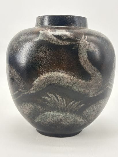 Charles CATTEAU (1880-1966). Vase Boch Keramis...