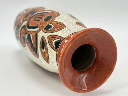 Charles CATTEAU (1880-1966). Vase Boch Keramis...