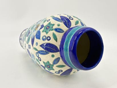 Charles CATTEAU (1880-1966). Vase Boch Keramis...