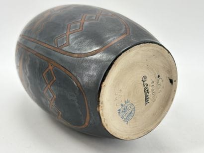 Charles CATTEAU (1880-1966). Vase Boch Keramis...
