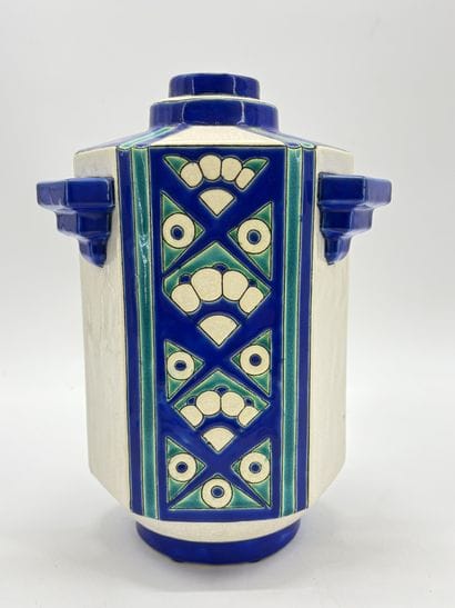 Charles CATTEAU (1880-1966). Vase Boch Keramis...