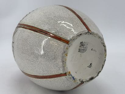 Charles CATTEAU (1880-1966). Vase Boch Keramis...