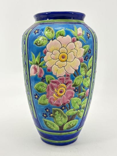 Charles CATTEAU (1880-1966). Vase Boch Keramis...