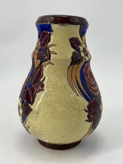 Charles CATTEAU (1880-1966). Vase Boch Keramis...