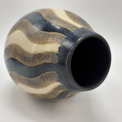 Charles CATTEAU (1880-1966). Vase Boch Keramis...