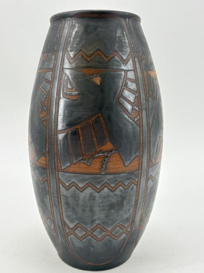 Charles CATTEAU (1880-1966). Vase Boch Keramis...