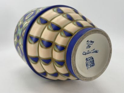 Charles CATTEAU (1880-1966). Vase Boch Keramis...