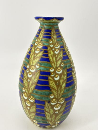 Charles CATTEAU (1880-1966). Vase Boch Keramis...