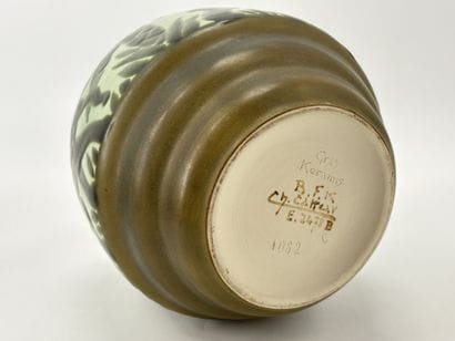 Charles CATTEAU (1880-1966). Rarissime vase...