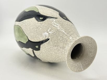 Charles CATTEAU (1880-1966). Vase Boch Keramis...