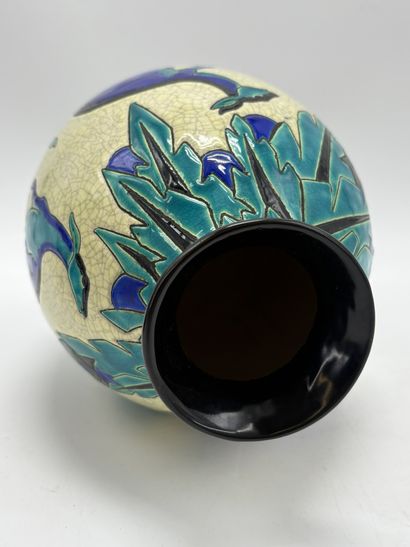 Charles CATTEAU (1880-1966). Vase Boch Keramis...