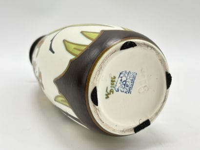 Charles CATTEAU (1880-1966). Vase Boch Keramis...