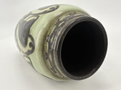 Charles CATTEAU (1880-1966). Vase Boch Keramis...