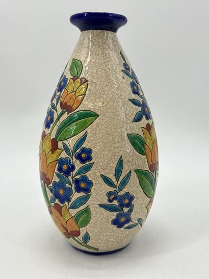 Vase Boch Keramis art déco à décor de fleurs...