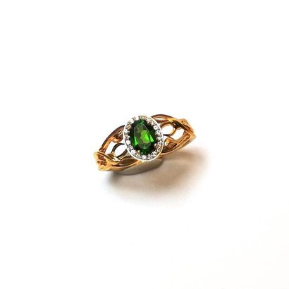 101 BIS - BAGUE en argent doré (vermeil)...