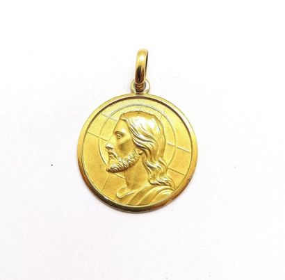 Imposante MEDAILLE en or jaune 18K (750/°°),...