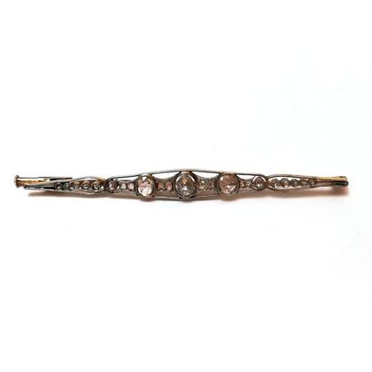 BROCHE BARETTE en or jaune 18K (750°/°°)...