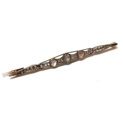 BROCHE BARETTE en or jaune 18K (750°/°°)...