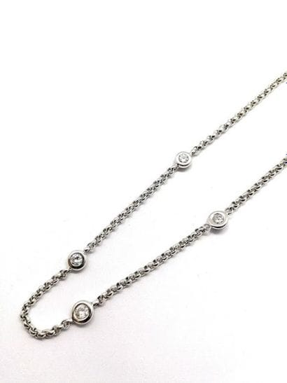 COLLIER en or blanc 18K (750/°°), maille...