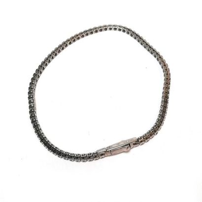 141 BIS. MAUBOUSSIN - BRACELET ligne en or...