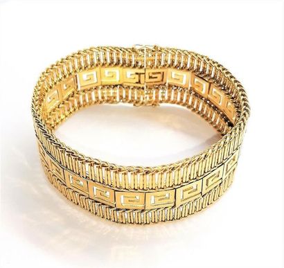 BRACELET en or jaune 18K (750/°°), maille...