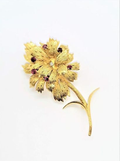 BROCHE en or jaune 18K (750/°°) représentant...