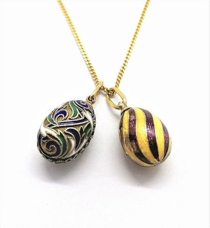 CHAINE en or jaune 18K (750/°°), ornée de...