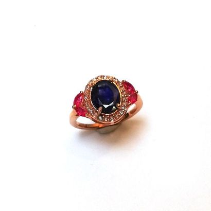 BAGUE en argent doré (vermeil) 925/°° centrée...