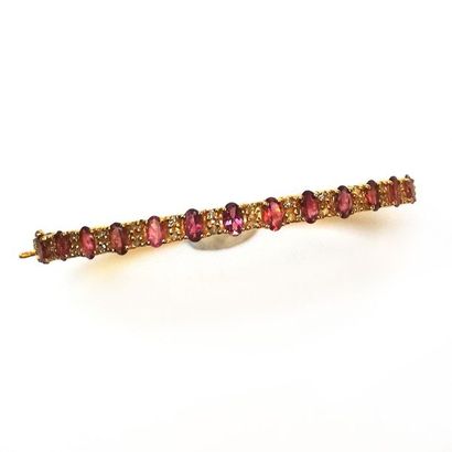 BRACELET jonc ouvrant en argent doré (vermeil)...