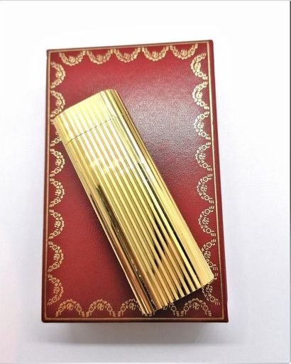 BRIQUET CARTIER collection MUST en plaqué...